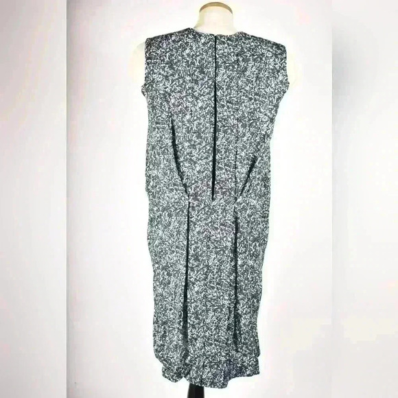 COS Dresses & Skirts - COS Teal White Black Pleated Vented Viscose Sleeveless Shift Tunic Dress  4US